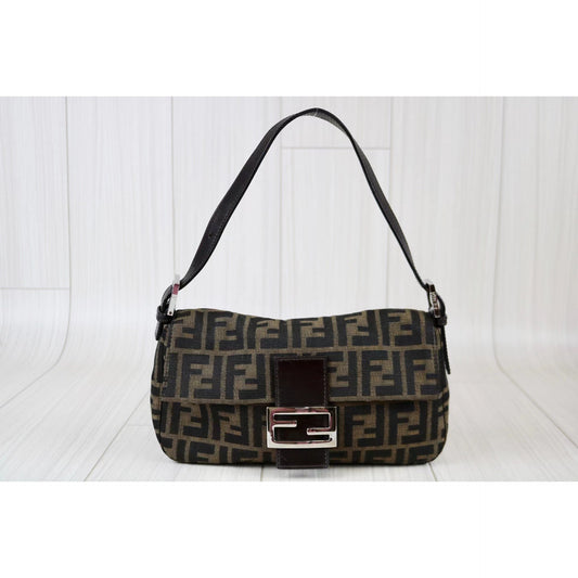 Rank A | FENDI Zucca Mamma Baguette Shoulder Bag |101802