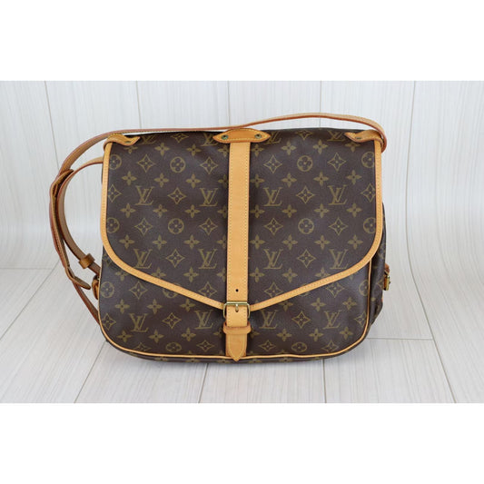 Rank A | LV Monogram Saumur 35 Shoulder Bag|081911