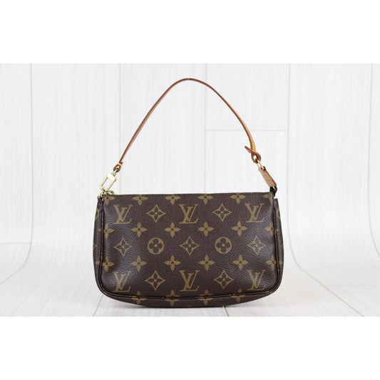 Rank AB | LV Monogram Pochette Accessoires |072206