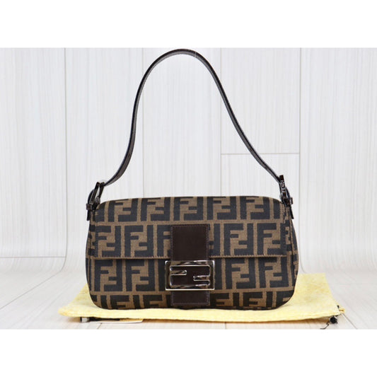 Rank A | FENDI Zucca Mamma Baguette Shoulder Bag |22121310