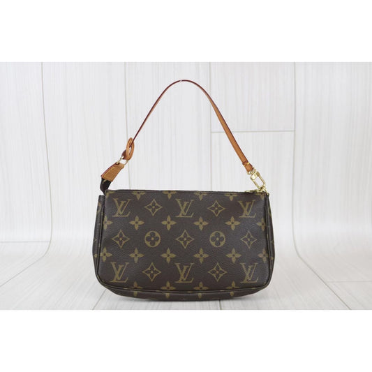 Rank A | LV Monogram Pochette Accessoires |021214