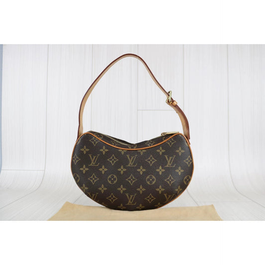Rank A |LV Monogram Pochette Croissant Shoulder Bag|040909