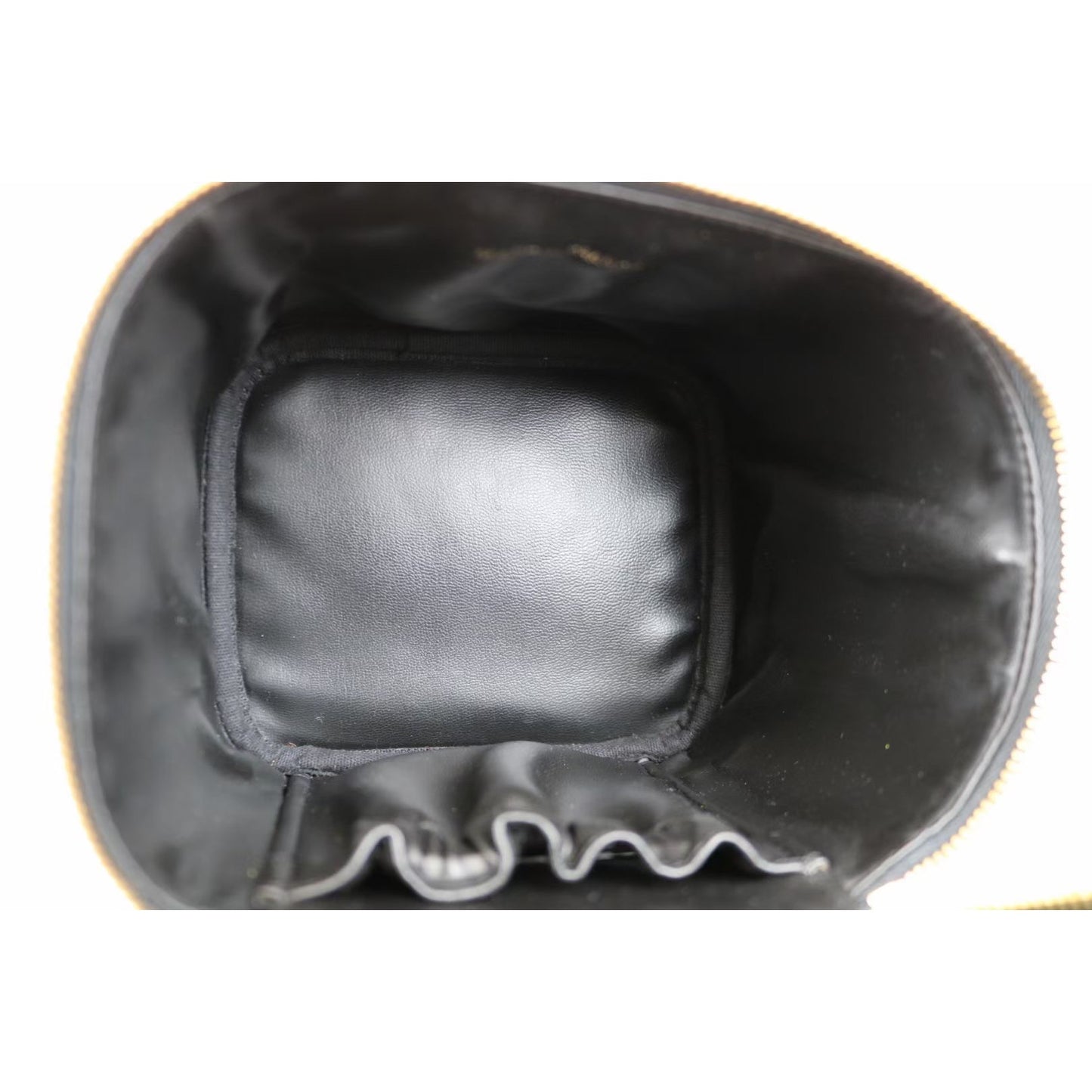 Rank A | CHANEL Caviar Skin Vanity Handbag |032004