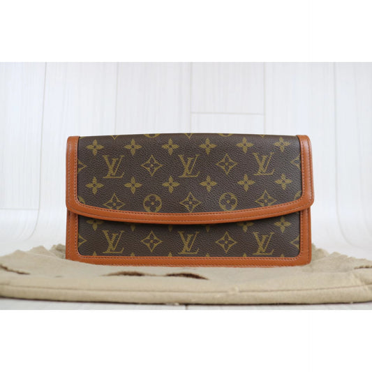 Rank A | LV Monogram Vintage Clutch Bag|061303