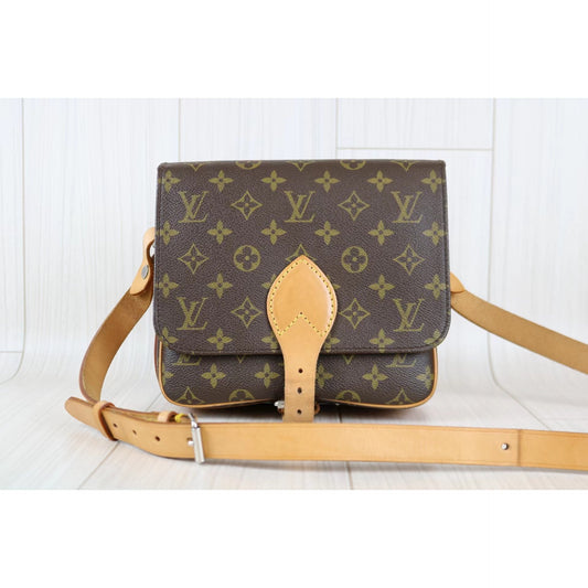 Rank A| LV Vintage Monogram Shouldbag |060804