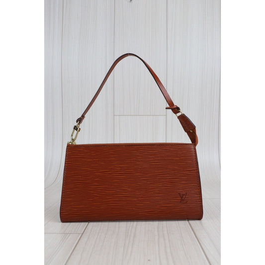 Rank A |LV Epi Pochette Accessoir Handbag |23033001