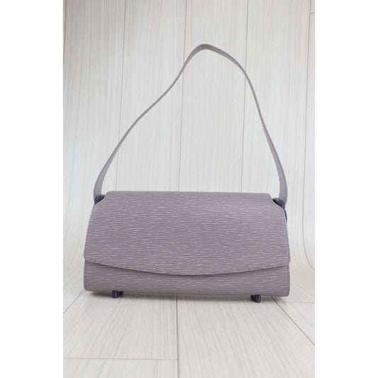 Rank A | LV Epi Shoulder Bag|23031404