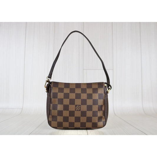Rank A | LV Damier Truth make up |051004