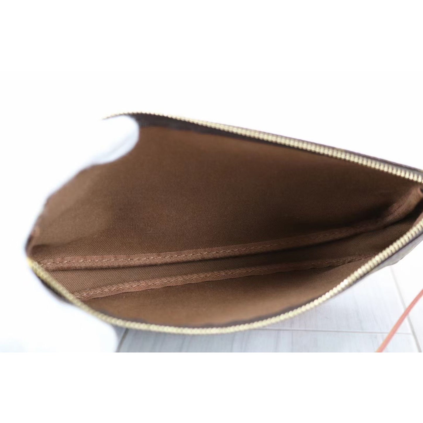 Rank SA | LV Monogram Cherry Pochette Accessoires |040901