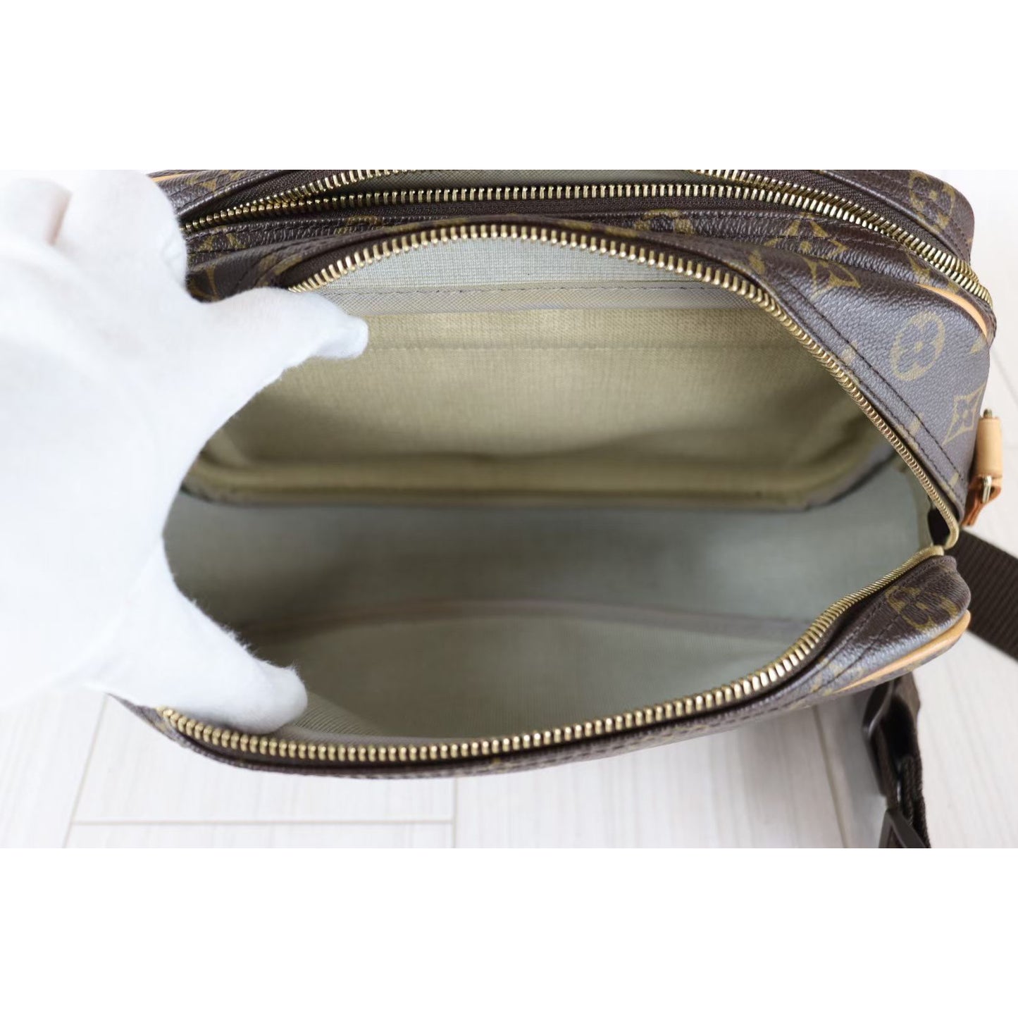 Rank A | LV Monogram Reporter PM Shoulder Bag |080511