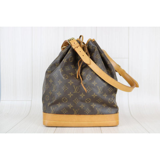 Rank AB | LV Monogram Noe Shoulder Bag |052810
