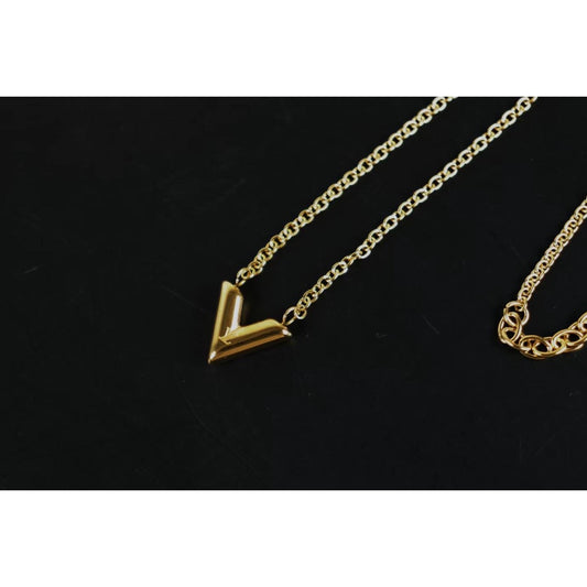 Rank A | LV Collier Essential V Necklace |22102006
