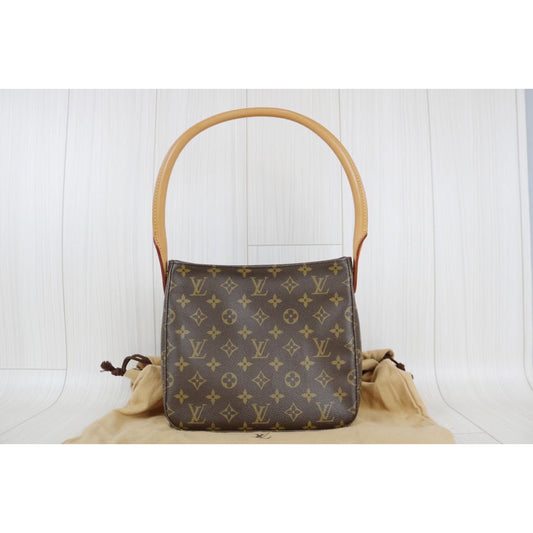 Rank A | LV Monogram Looping MM Shoulder Bag |032316
