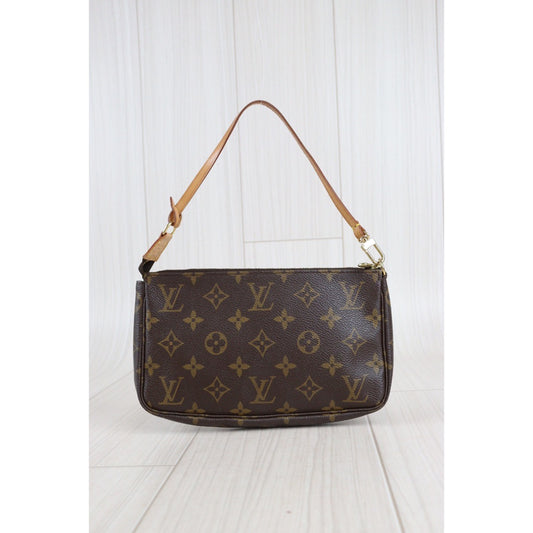 Rank AB | LV Monogram Pochette Accessoires |23041702