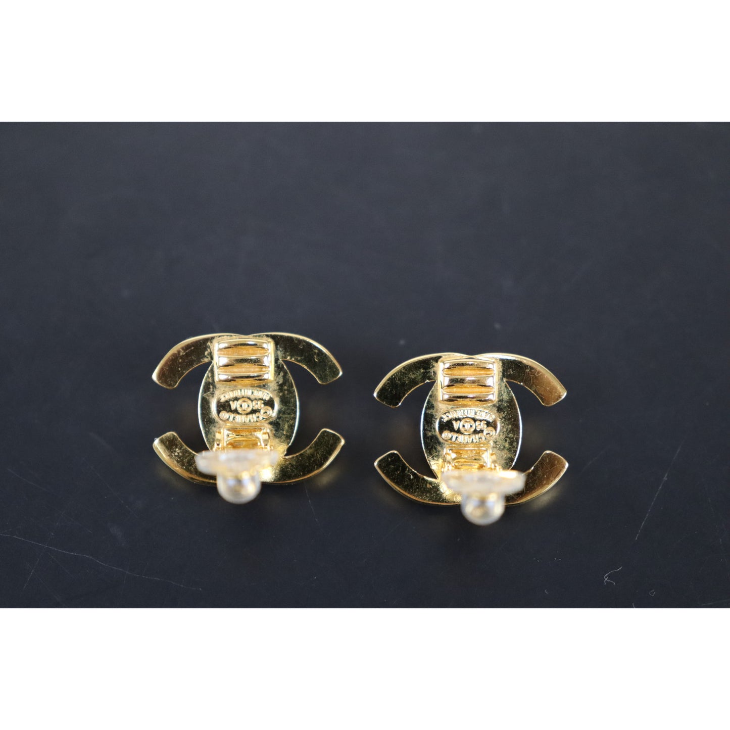 Rank A |CHANEL Vintage Earrings |082306