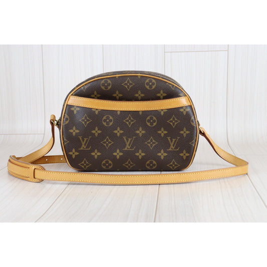 Rank AB |LV Monogram Blower Shoulder Bag|22121502