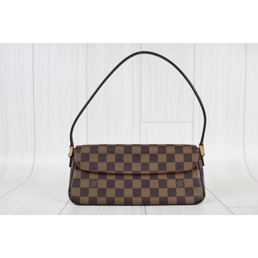 Rank SA | LV Damier Shoulder Bag | 022508
