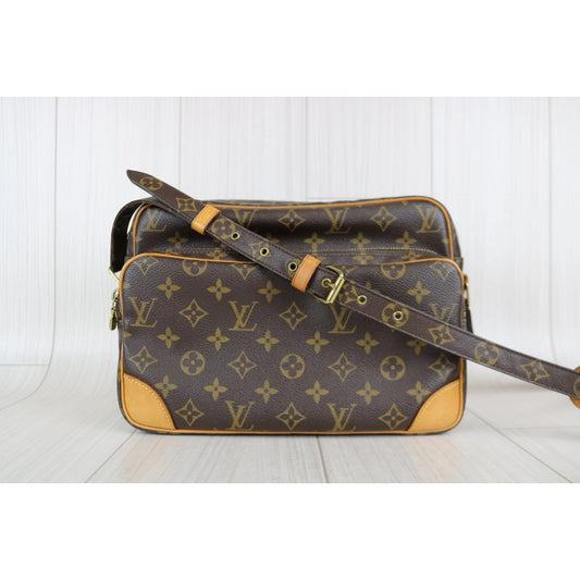 Rank A |LV Monogram Nile Shoulder Bag|041804