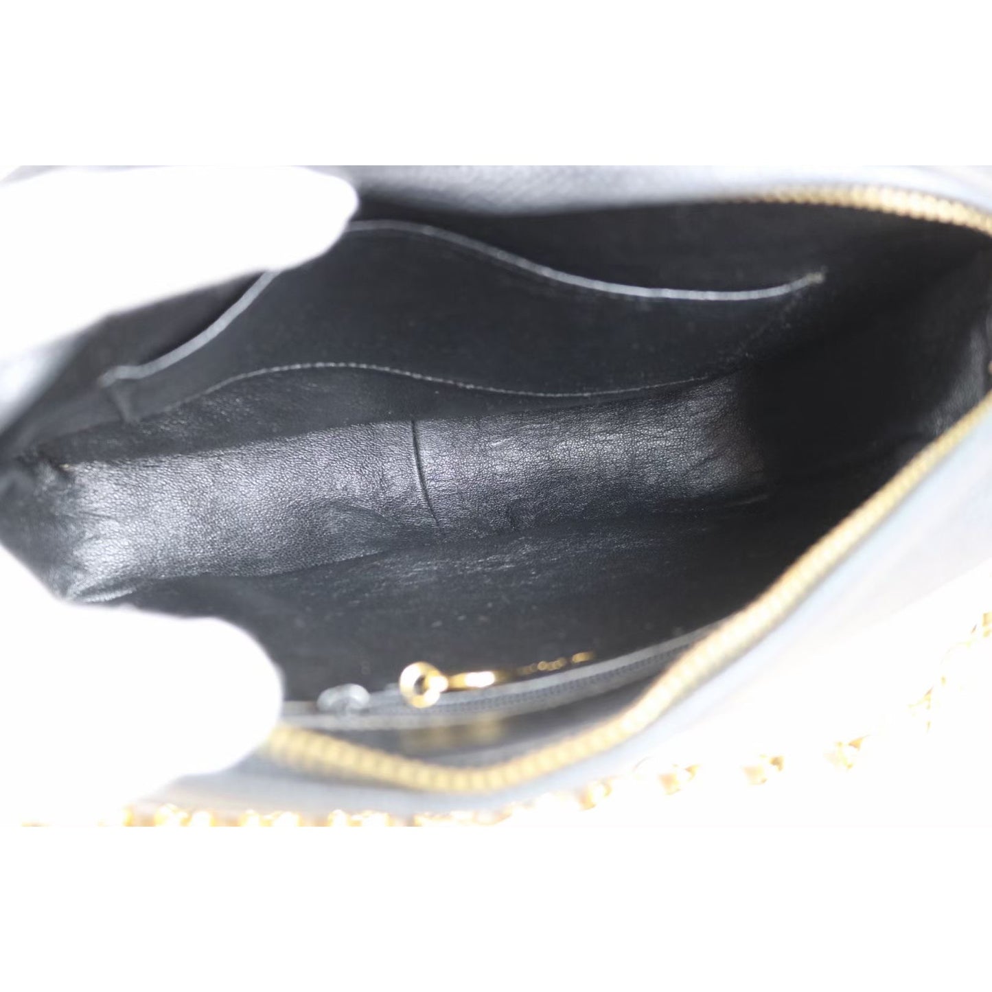 Rank A | CHANEL Vintage Caviar Skin Carved Gold Chain ShoulderBag|062005