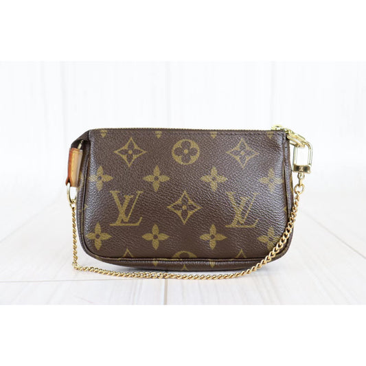 Rank A | LV Monogram Mini Pochette Accessoir |071409