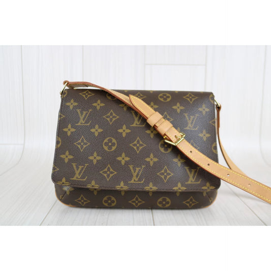Rank A | LV Monogram Musette Tango Shoulder Bag|032421