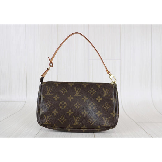 Rank A | LV Monogram Pochette Accessoires |030506