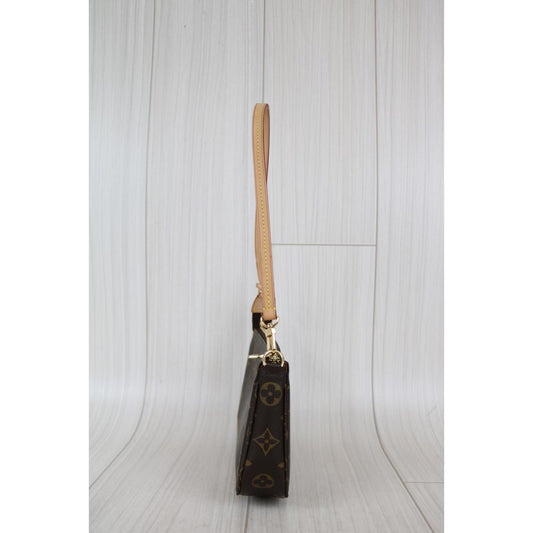 Rank A | LV Monogram Pochette Accessoires |021402