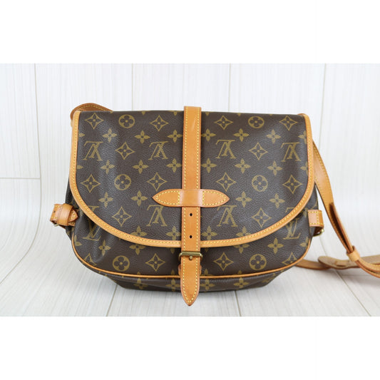 Rank AB | LV Monogram Saumur MM Shoulder Bag|062403