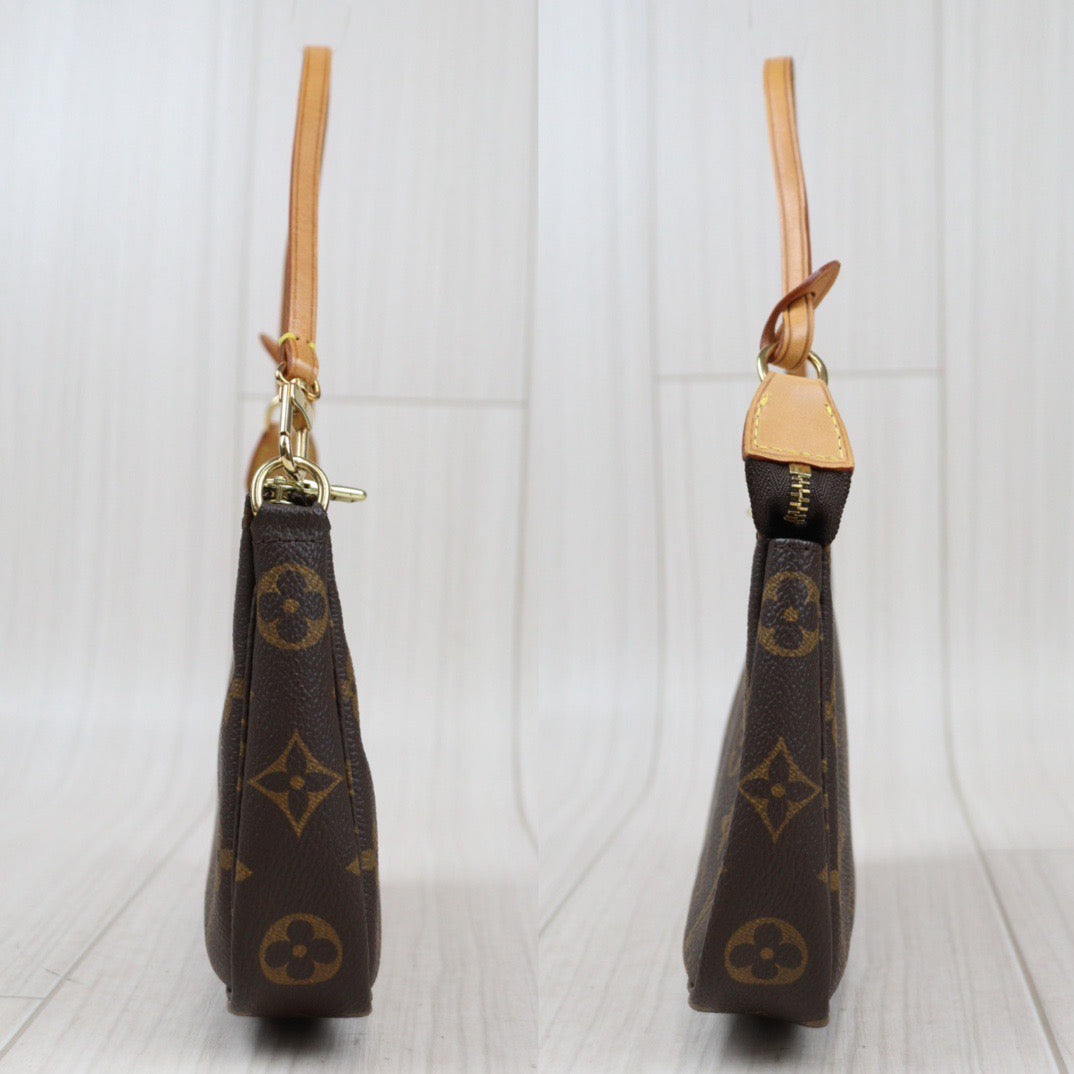 Rank AB ｜ LV Monogram Pochette Accessoires Vintage Model ｜24030724