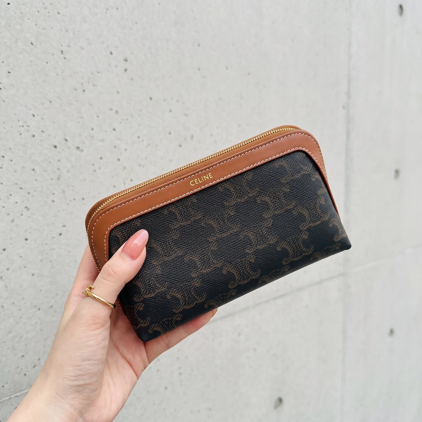Include Entrupy Certificate of Authenticity｜Very Good ( Rank A)｜ CELINE Macadam Toilret Pouch PM｜S26080620