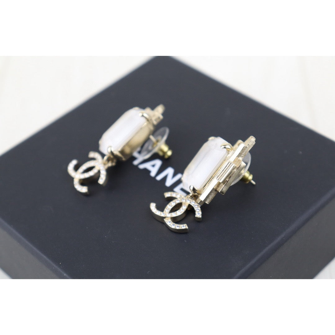 Very Good ( Rank A)｜CHANEL COCO Mark Sugar cube Rhinestone Earrings ｜H25011306