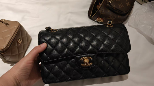 Very Good ( Rank A)｜ CHANEL Caviar Skin Matrasse Double Flap 23 Shoulder Bag Black IC chip
