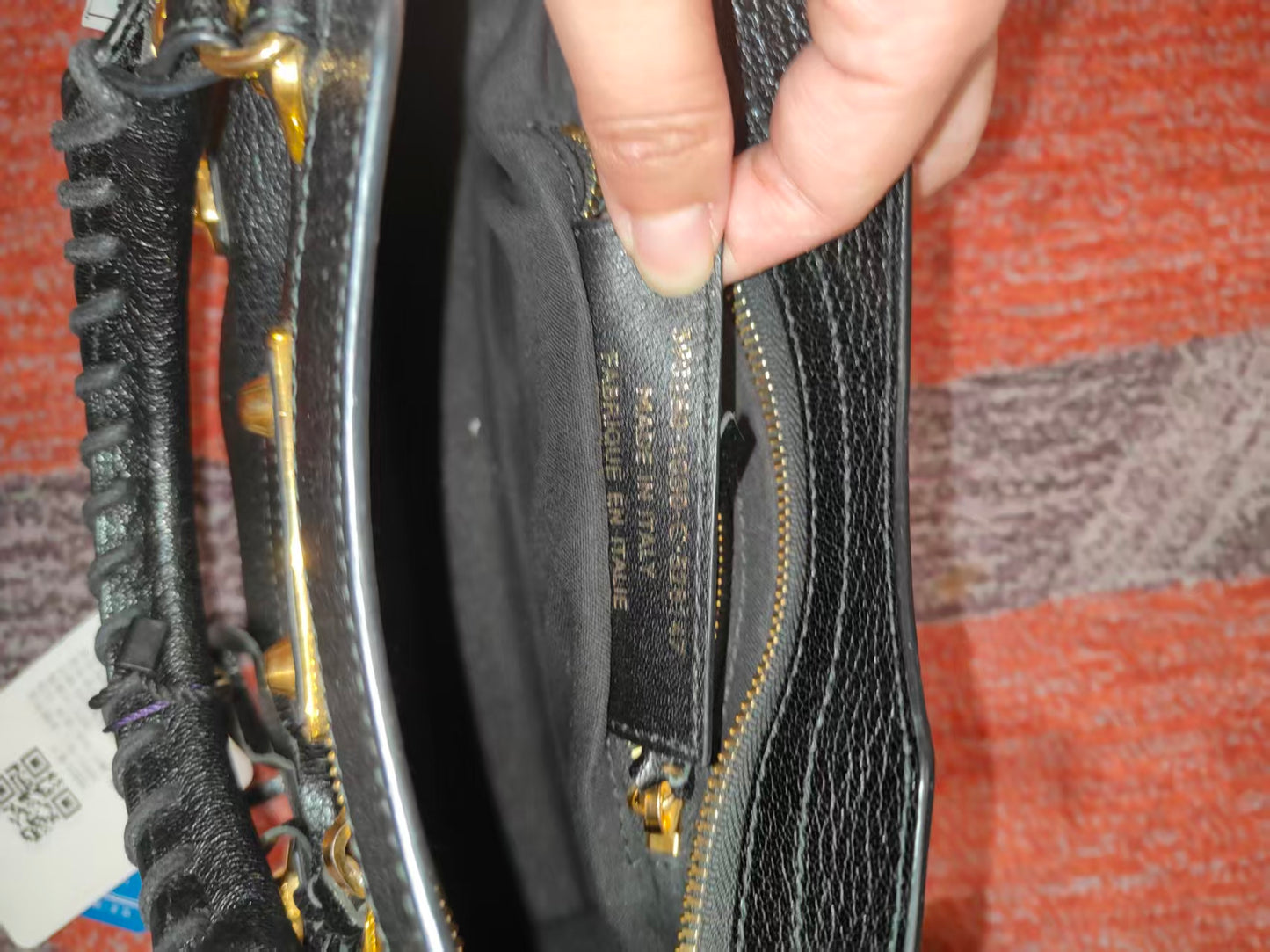 Balenciaga Le City Shoulder Bag Black