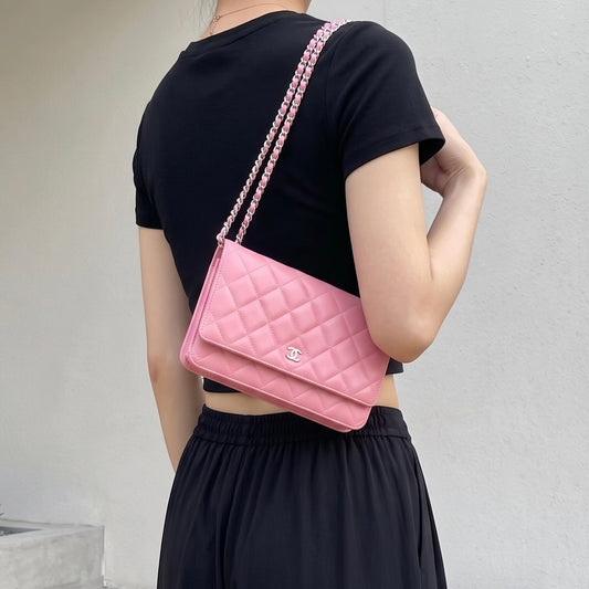 Include Entrupy Certificate of Authenticity｜Good ( Rank AB) ｜CHANEL Lambskin Cherry Blossom Pink WOC Chain Bag Made in 2012-2013 Year｜S26081902