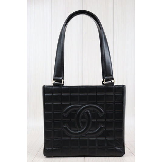 Rank A ｜ CHANEL Lambskin Shoulder Bag Black Made In 2003～2004 Year ｜24031222