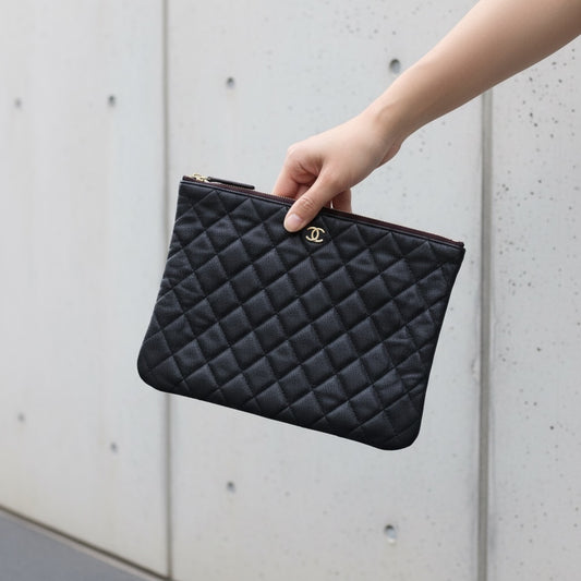 Include Entrupy Certificate of Authenticity｜Good ( Rank AB)｜ CHANEL Caviar Skin  Klassische Pochette Mit Reissverschluss  Black IC Chips Model｜S26052510