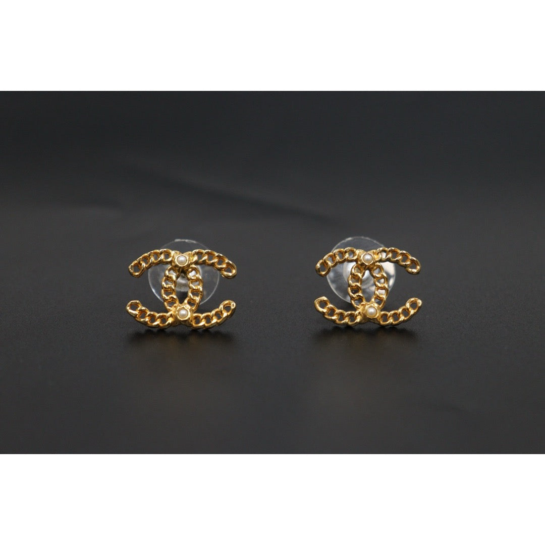 Include Authentic Detective Certificate of Authenticity｜Very Good ( Rank A) ｜CHANEL A18K COCO Mark  Chain Earrings Made In 2018Year｜S26031011