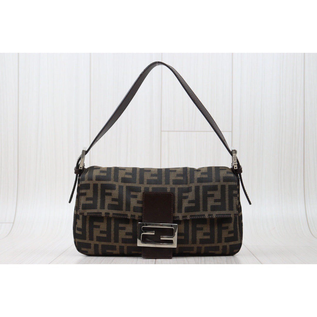 Very Good ( Rank A) ｜ FENDI Zucca Mamma Baguette Shoulder Bag｜24061118