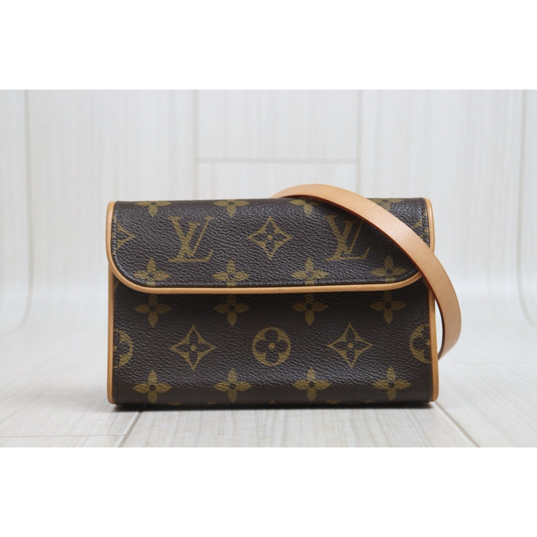 Include Entrupy Certificate of Authenticity｜Good ( Rank AB) ｜ Louis Vuitton Monogram Bumbag XS｜26072301