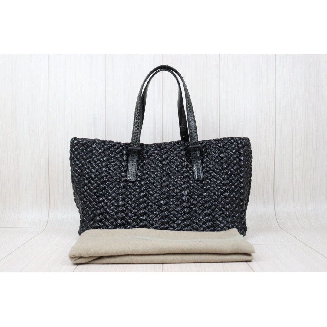 Rank A ｜ Bottega Veneta Lambskin Knitted Snakeskin Tote Bag Black ｜Q24040205