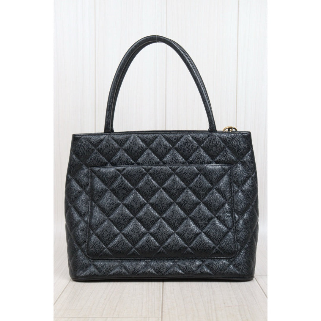 Very Good ( Rank A) ｜ CHANEL Caviar Skin Calf Leather Tote Bag Black Made In 2002～2003 Year｜25090402