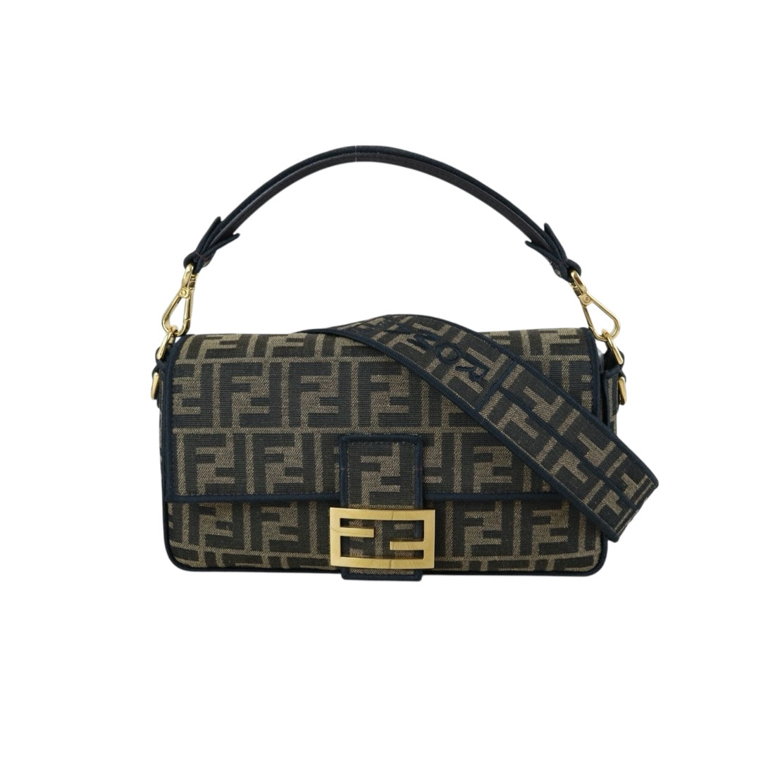 Very Good ( Rank A)｜ FENDI Mamma Baguette Shoulder Bag  Gold Hardware Current Model｜S25072102