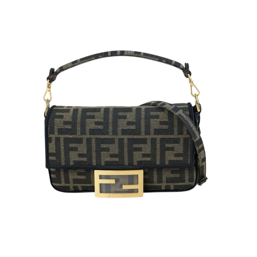 Include Entrupy Certificate of Authenticity｜Very Good ( Rank A)｜ FENDI Mamma Baguette Shoulder Bag  PM Gold Hardware Current Model｜S26090803