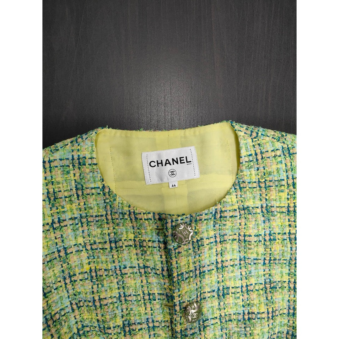 Very Good ( Rank A) ｜ CHANEL 19P Cotton Tweed Avocado Green Coat 44 size  ｜W25102108