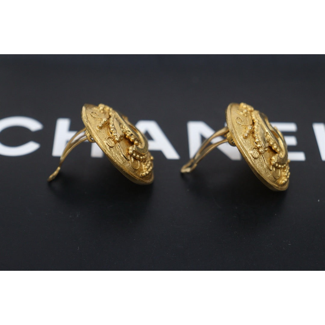 Very Good ( Rank A) ｜ CHANEL 96A Coco Mark  Golden Vine  Earrings Made In 1996Year｜26030507