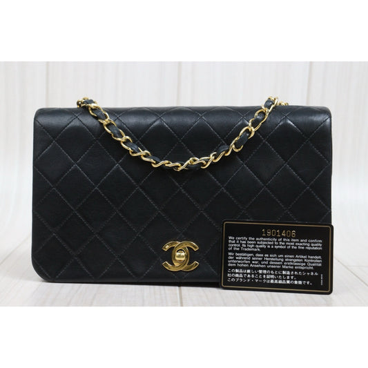 Good ( Rank AB)｜ CHANEL Lamb Skin Matrasse Chain Single Flap Shoulder Bag Black Made in 1989-1991Year｜S26030907