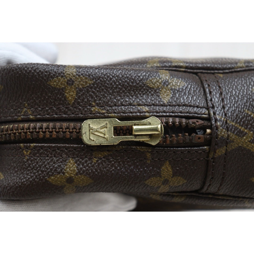 Include Entrupy Certificate of Authenticity｜Good ( Rank AB)｜ Louis Vuitton Truth Toilet 23 Monogram Makeup Pouch｜26082103