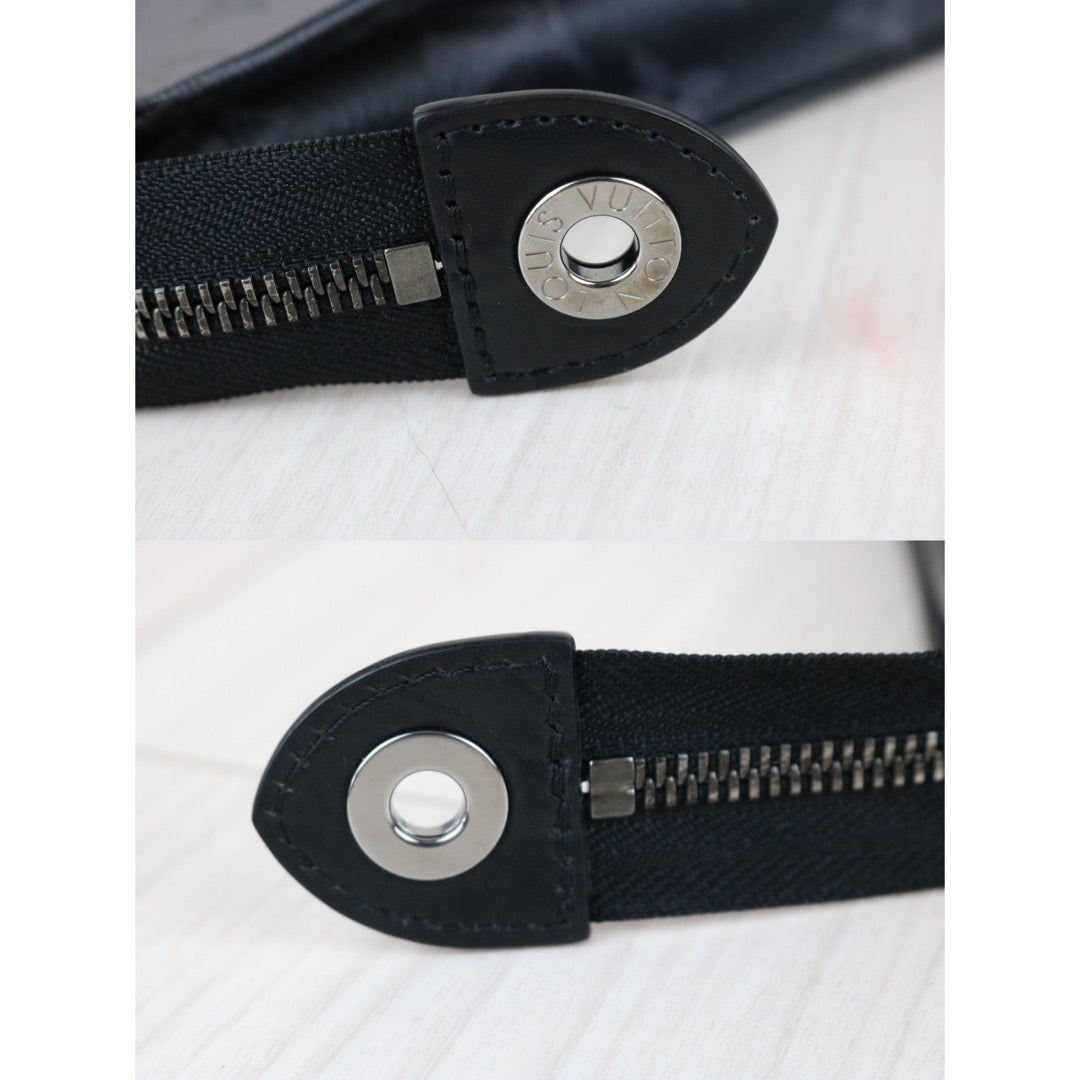 Include Entrupy Certificate of Authenticity｜Good ( Rank AB)｜Louis Vuitton Pochette Voyage MM  Pouch Black  IC Chips Model｜Z26091608