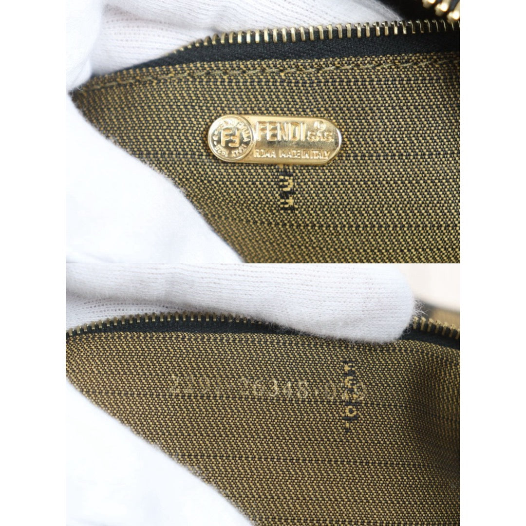 Include Entrupy Certificate of Authenticity｜Good ( Rank AB)｜ FENDI Zucca  GM Vanity Pouch｜26100804