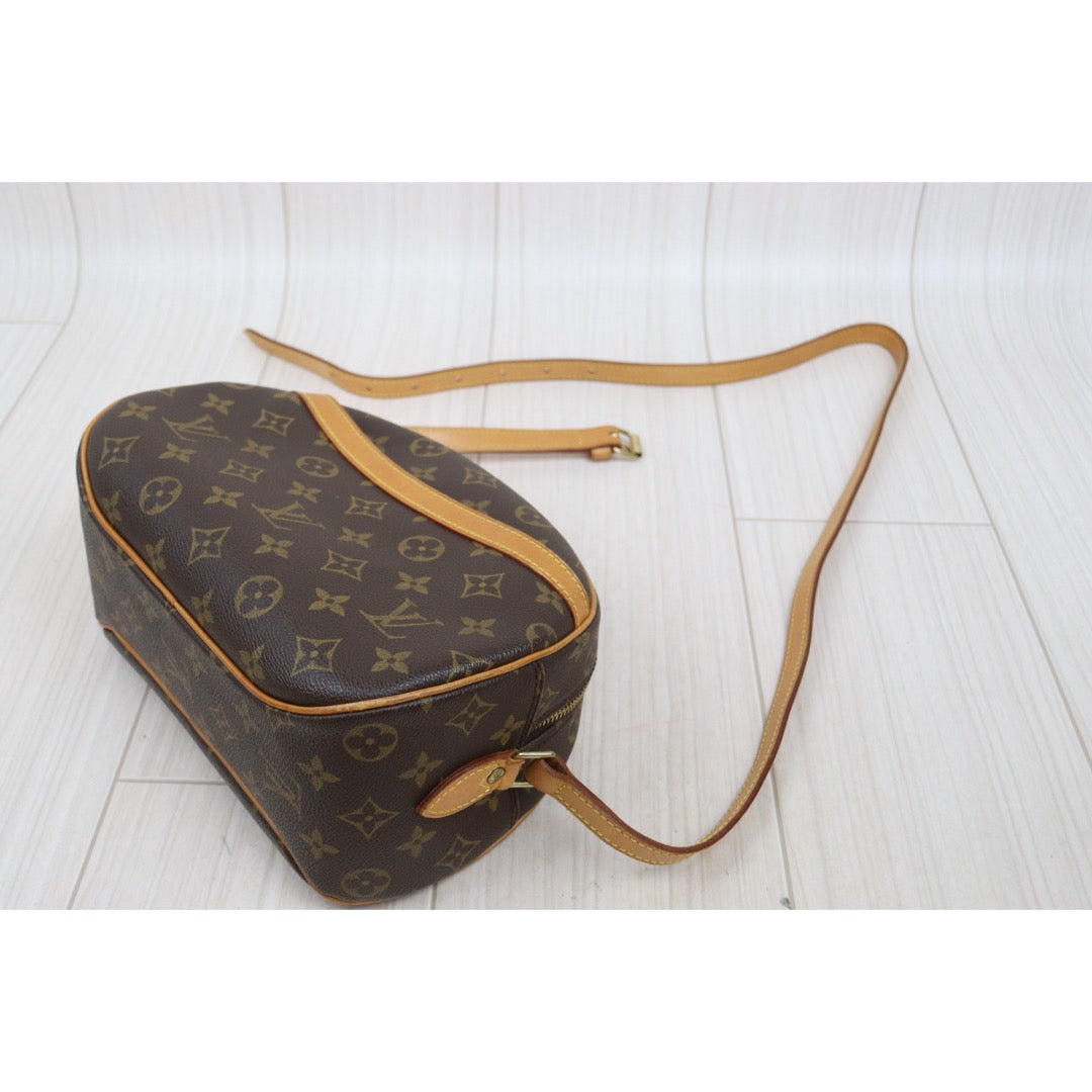 Fair ( Rank B)｜LV Monogram Blower Shoulder Bag｜26012201